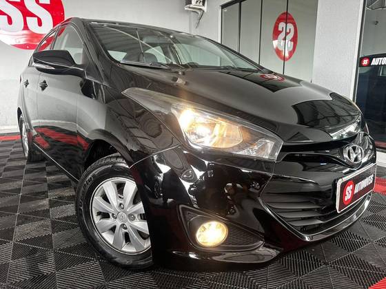 HYUNDAI HB20S 1.6 COMFORT PLUS 16V FLEX 4P MANUAL